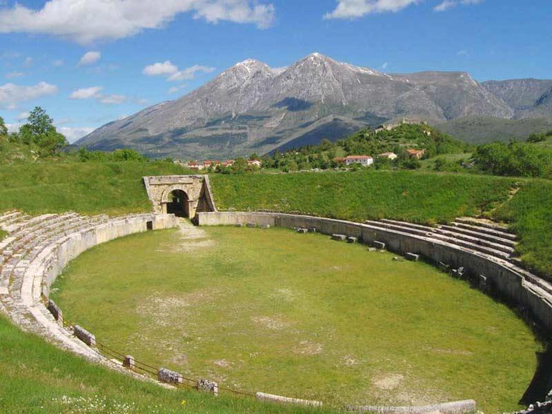 Appartamenti Il Capomandro SantʼAnatolia Eksteriør billede